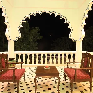 Bonjour Paradise Hotel
