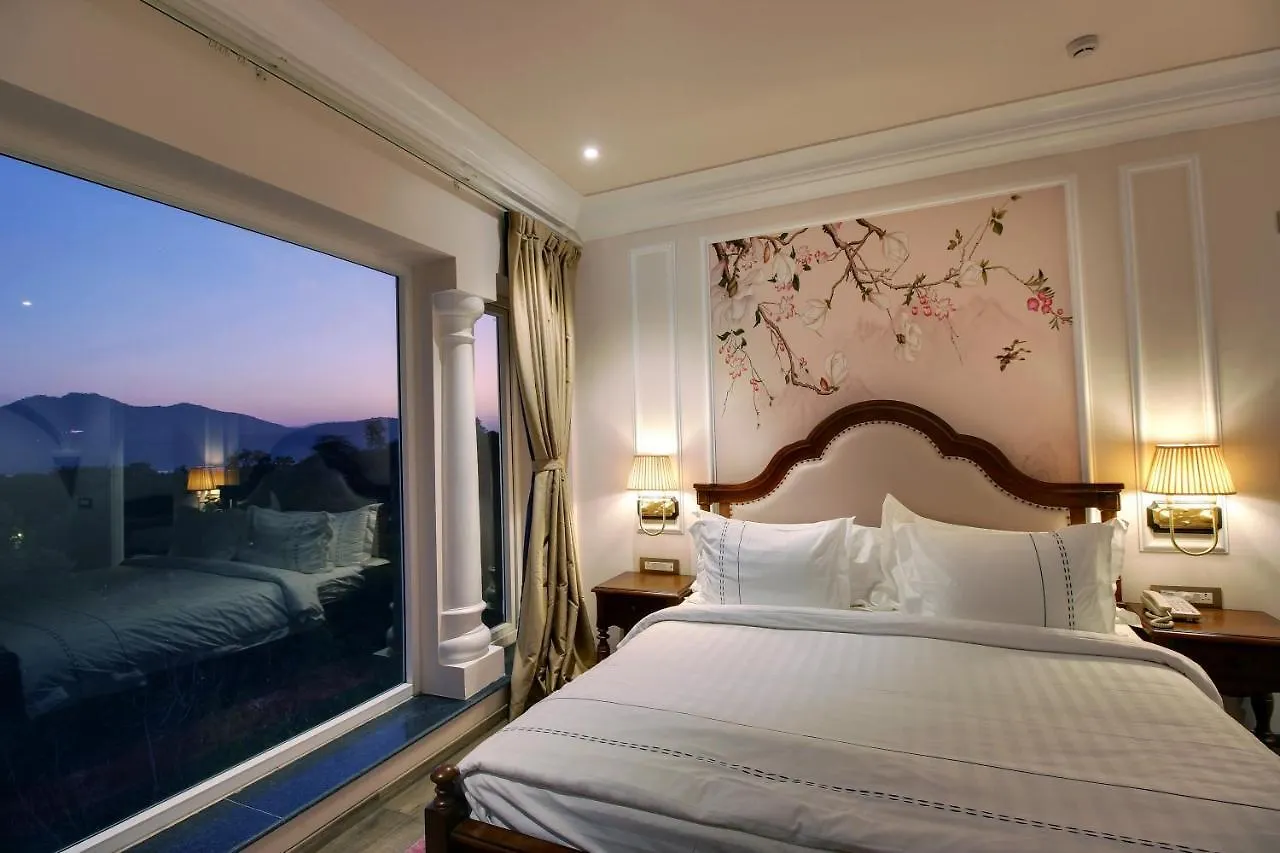 Jhadol Vijay Vilas Near Lake Pichola Udaipur 4*,  India