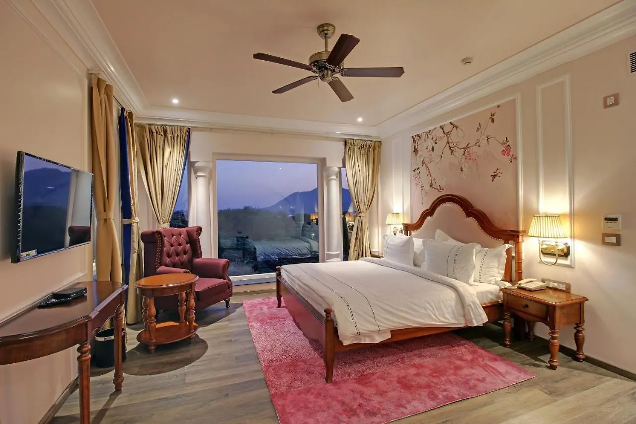 Hotel Jhadol Vijay Vilas Near Lake Pichola Udaipur